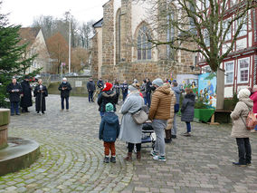 Ökumenische Feier des „Weihnachtsfriedens“ in Naumburg (Foto: Karl-Franz Thiede)